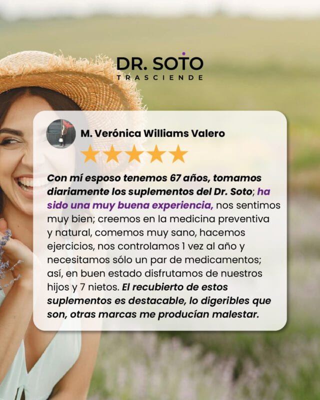 Mujer sonriendo con sombrero al aire, recomendación de suplementos Dr. Soto.